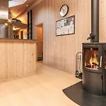 펜션 Luxury Retreat By Kramnitze