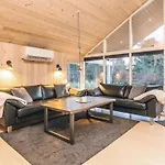 Luxury Retreat By Kramnitze 펜션 *
