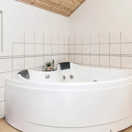 Luxury Retreat By Kramnitze * Rødby